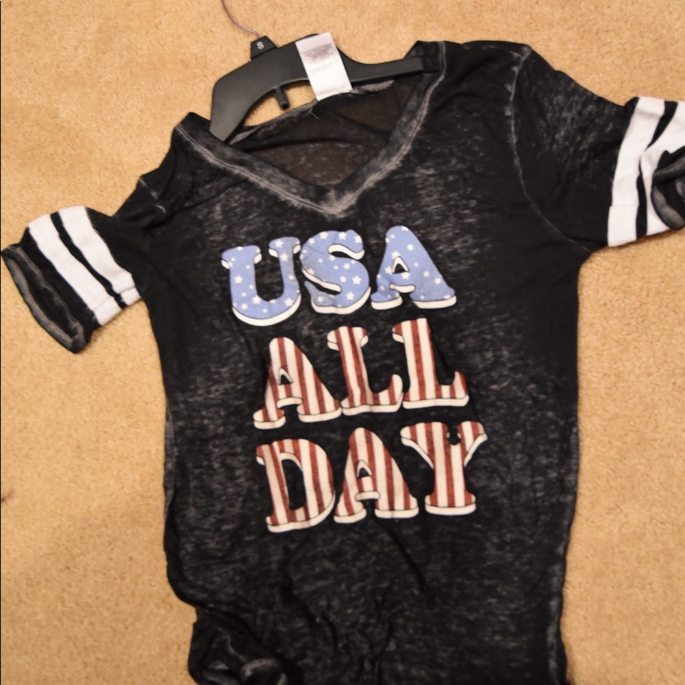 Graphic t-shirt